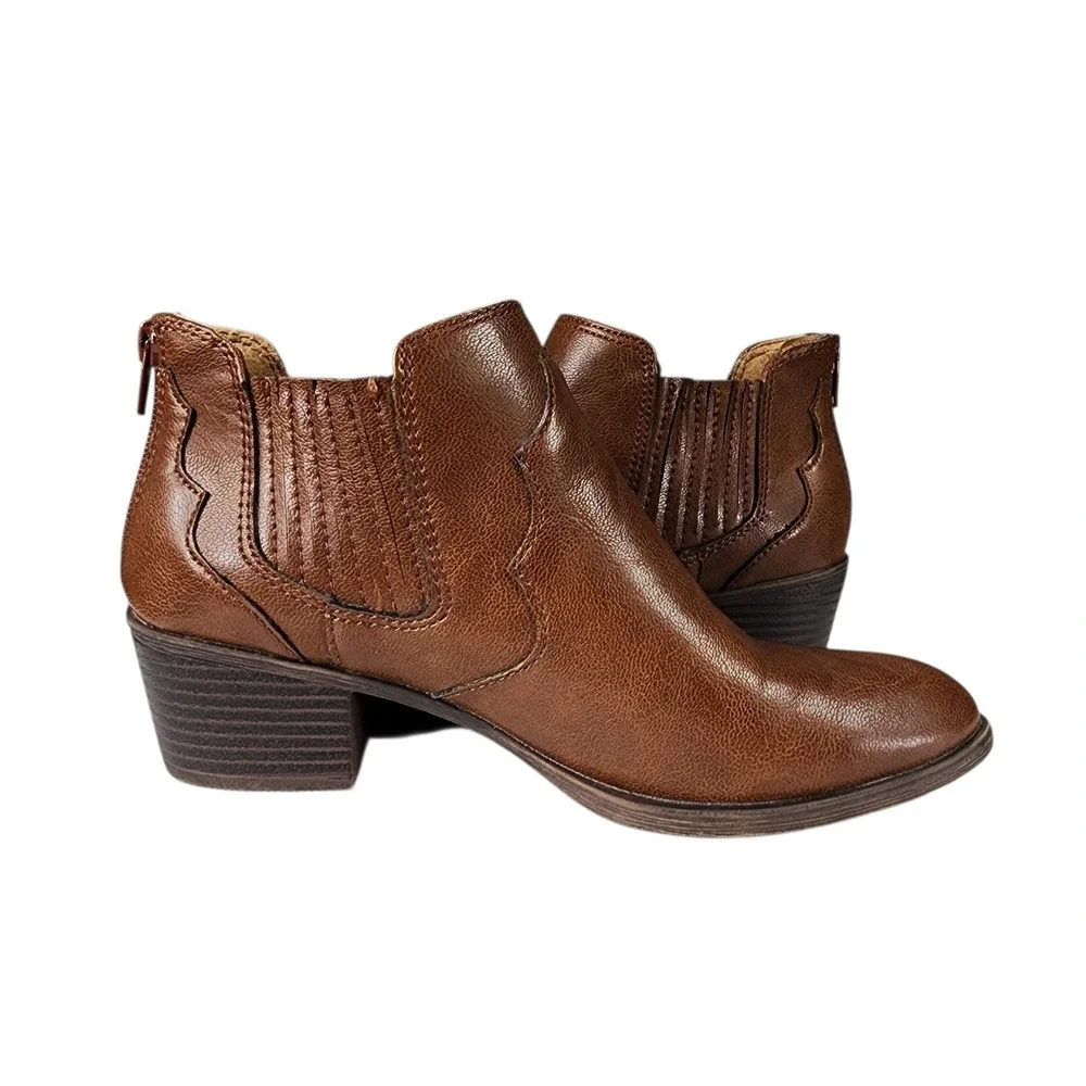 Sofft Eurosoft Ankle Booties sz 6.5M Women Brown Chelsea Adalene Western‎ Cowboy